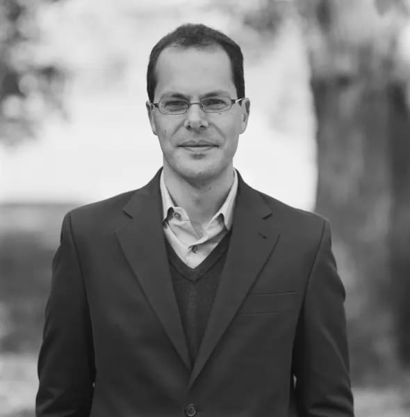 contemporary curator